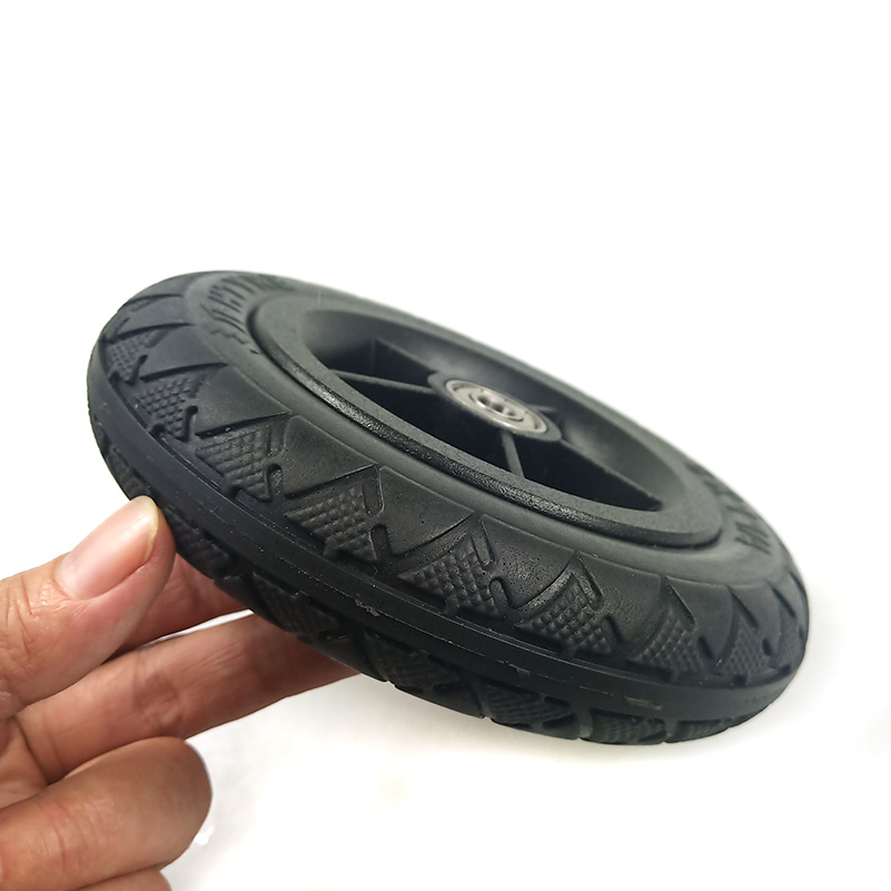 Neumático macizo 6X1 1/4, muy  - Scooter Tire reseña y precio